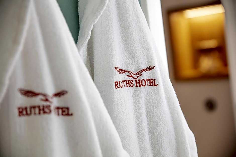 Ruths Hotel