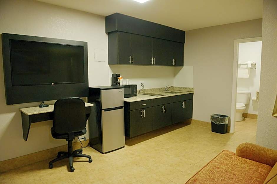 Rodeway Inn & Suites Winter Haven Chain of Lakes