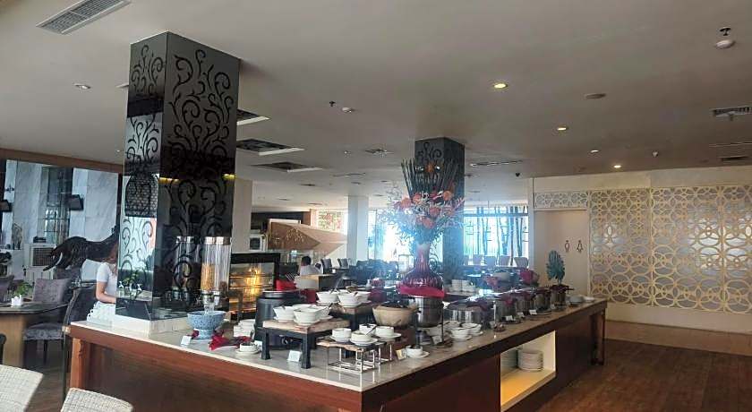 Crown Vista Batam Hotel