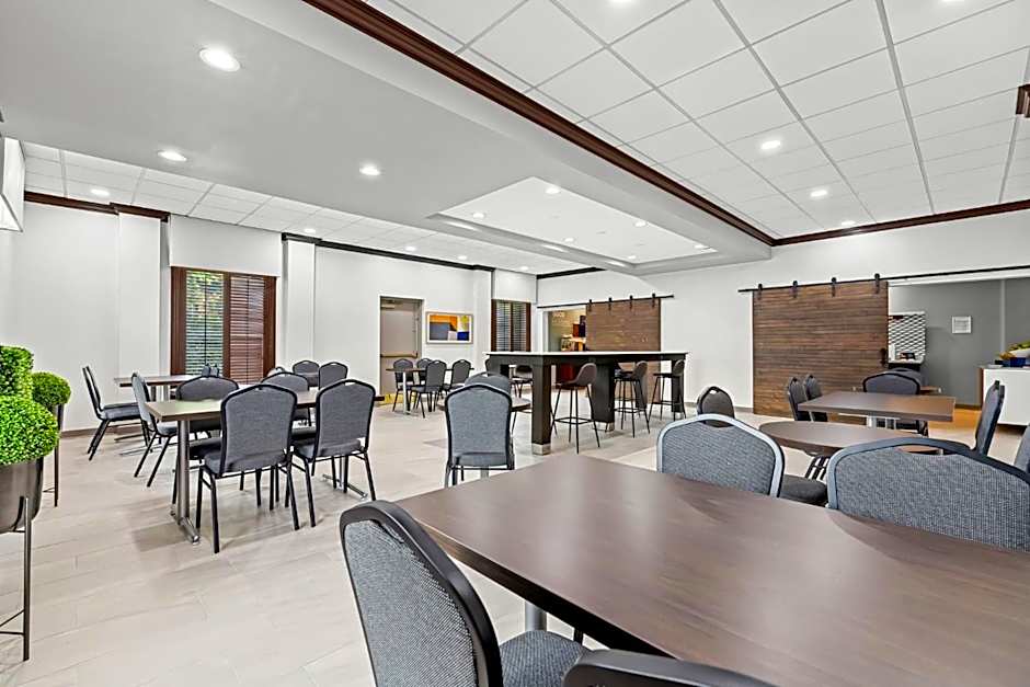 Holiday Inn Express Nashville-Hendersonville By IHG