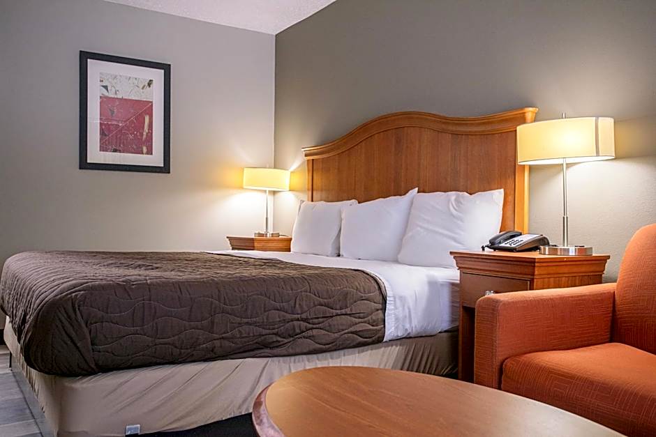 OYO hotel Greensboro east I 40