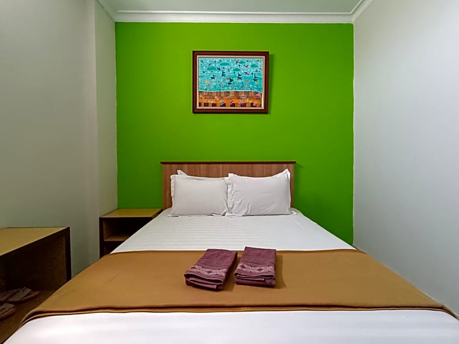 The Cabin Hotel Ngupasan