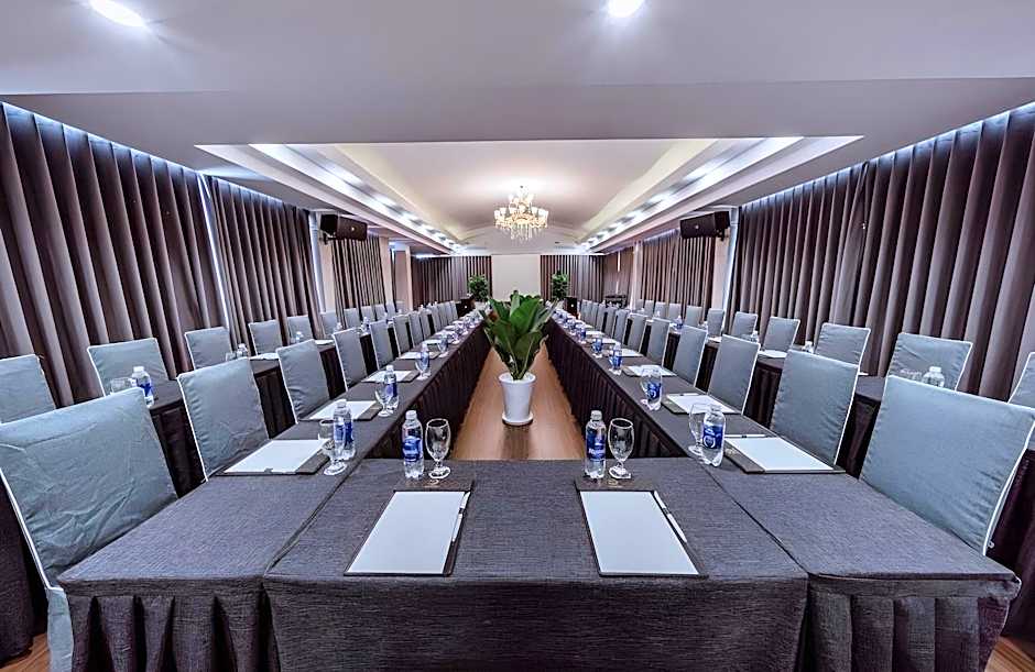 Happy Life Green Hotel