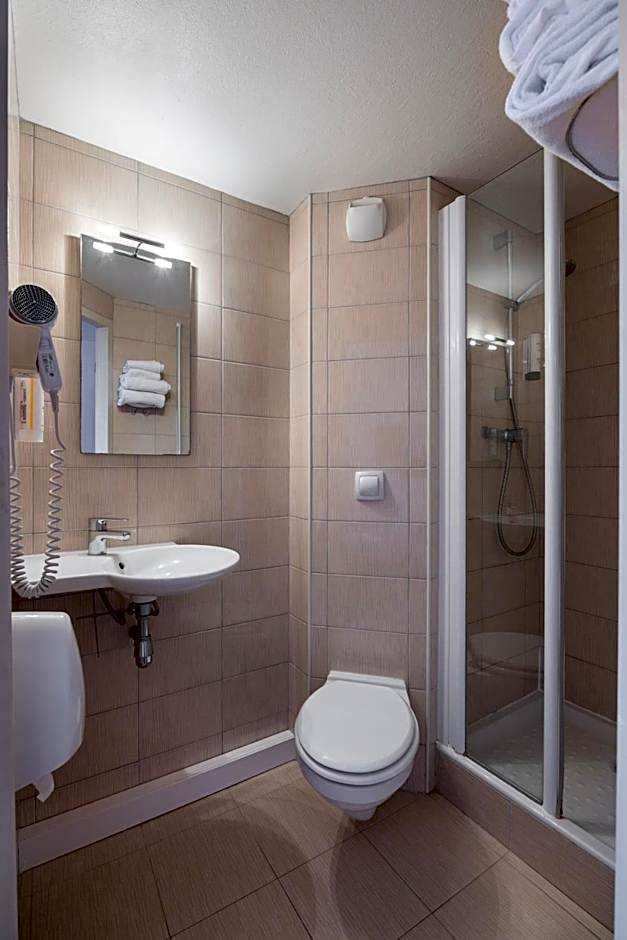 Contact Hotel Macon Sud