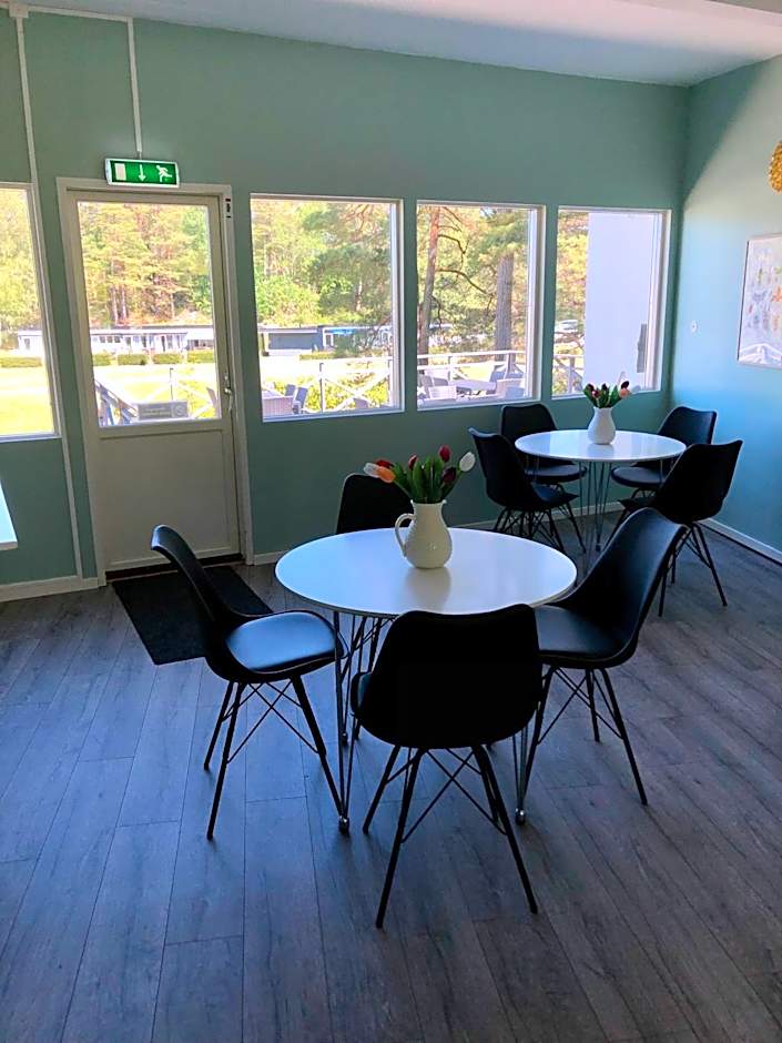 Vandrarhem, Hostel in Hällestrand Semesterby