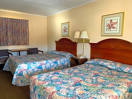 Double Room with Two Double Beds - Smoking