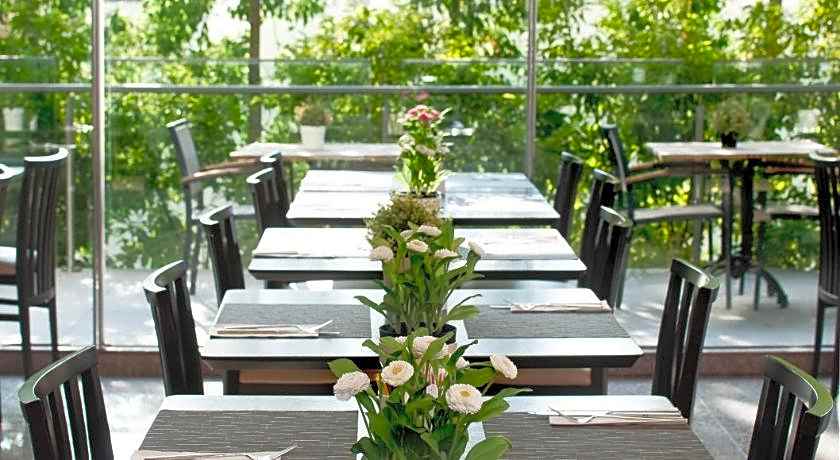 Benjamin Herzliya Business Hotel