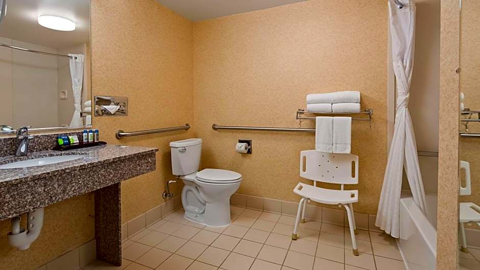 SureStay Plus Hotel by Best Western Chicago Lombard