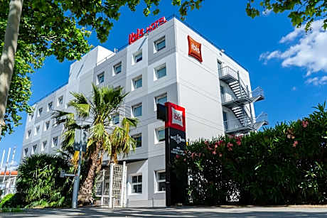 Ibis Barcelona Castelldefels