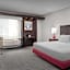 Hampton Inn By Hilton And Suites Omaha Downtown