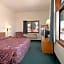Super 8 by Wyndham Lisbon