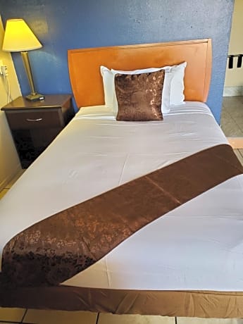 Economy Double or Twin Room