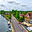 Uno Thames Hotel -Reopened Brand New Again -FREE PARKING