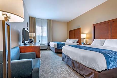 2 Queen Beds Nonsmoking Accessible