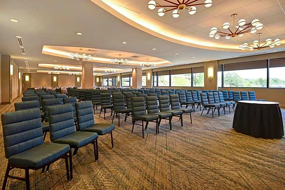 Four Points by Sheraton Boston Newton