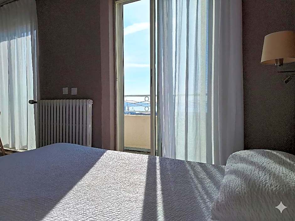 Hotel de la Gare Brest