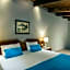 Elotis Suites