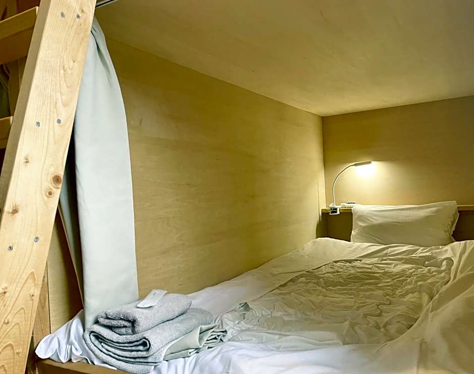 YUKARA LEAF LODGE
