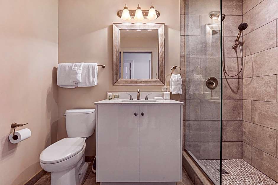 Cozy Studio Near French Quarter
