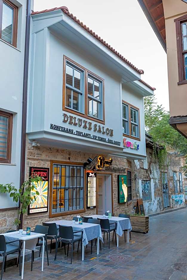 Delight Deluxe Aparts