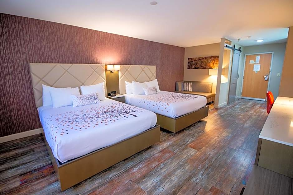 Empeiria High Sierra Hotel