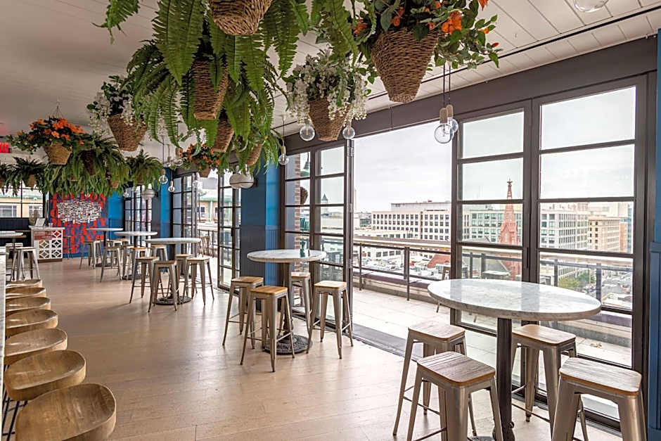 Motto by Hilton Washington DC City Center