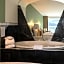 Schloss-Hotel am See - Swiss-Chalet Merlischachen