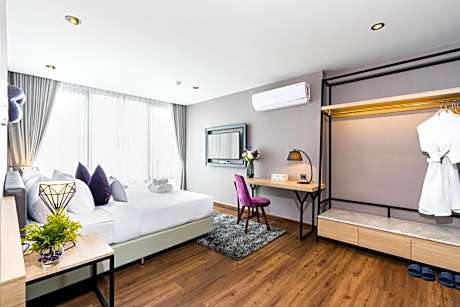 Deluxe Suite