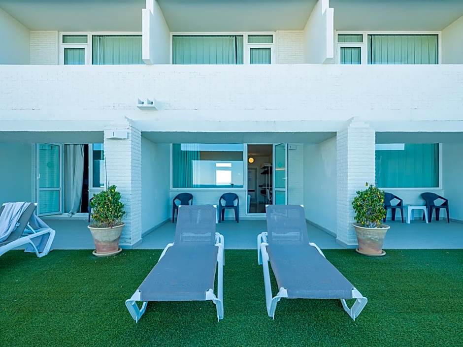 On Hotels Oceanfront Adults Designed