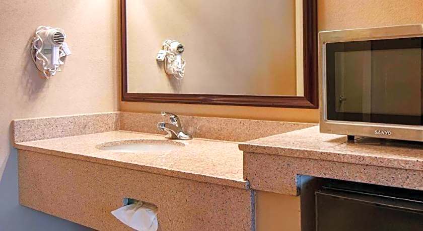 Best Western Forest Inn