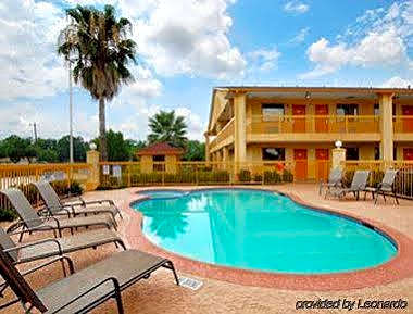 Downtowner Inn and Suites - Houston