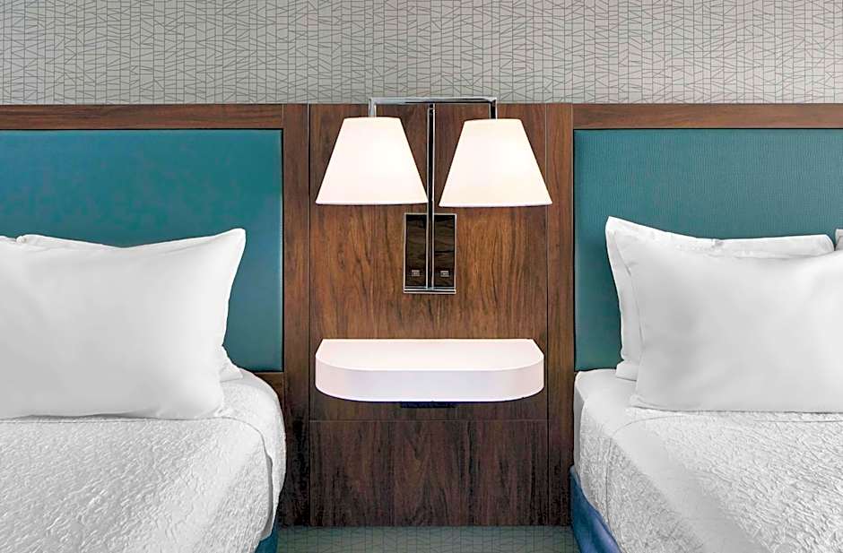 Hampton Inn By Hilton & Suites Saratoga Springs Downtown