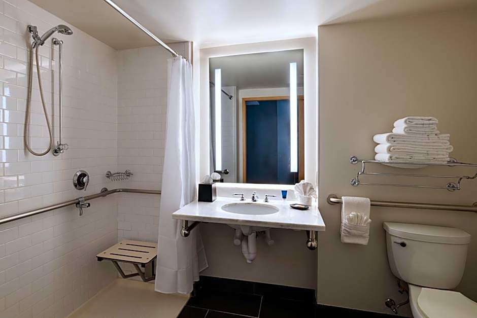 Four Points by Sheraton Houston West