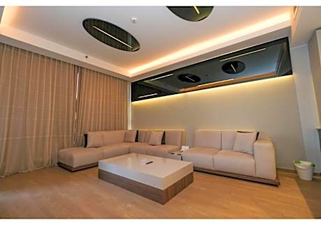 Luxury Chic Apartment In Aeon Compound- Mall Of Arabia Towers