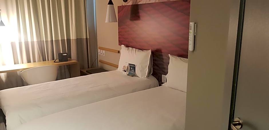 IBIS Carlos Barbosa