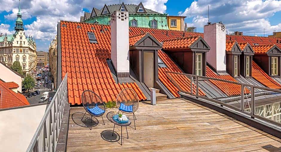 Golden Angel Suites by Adrez