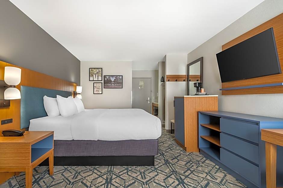 Country Inn & Suites by Radisson, Shelby, NC