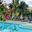 Colony Club Inn & Suites