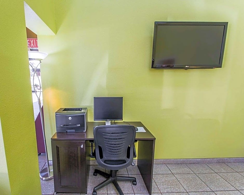 Quality Inn University