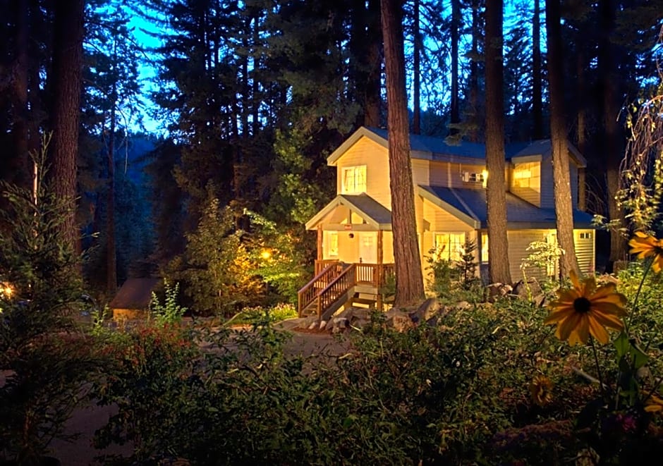 Tenaya Lodge at Yosemite