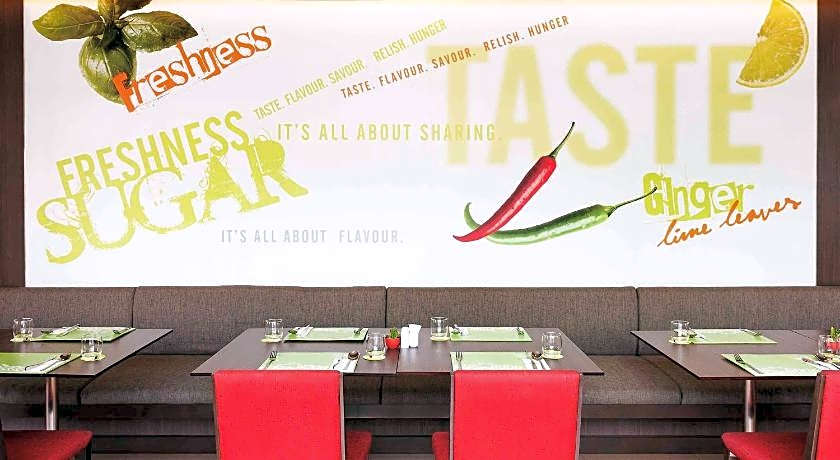 Ibis Bangkok Riverside