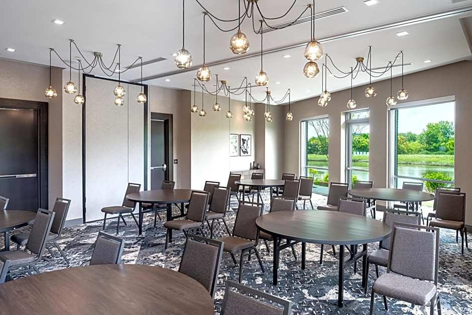 Holiday Inn Boston Logan Airport - Chelsea By IHG