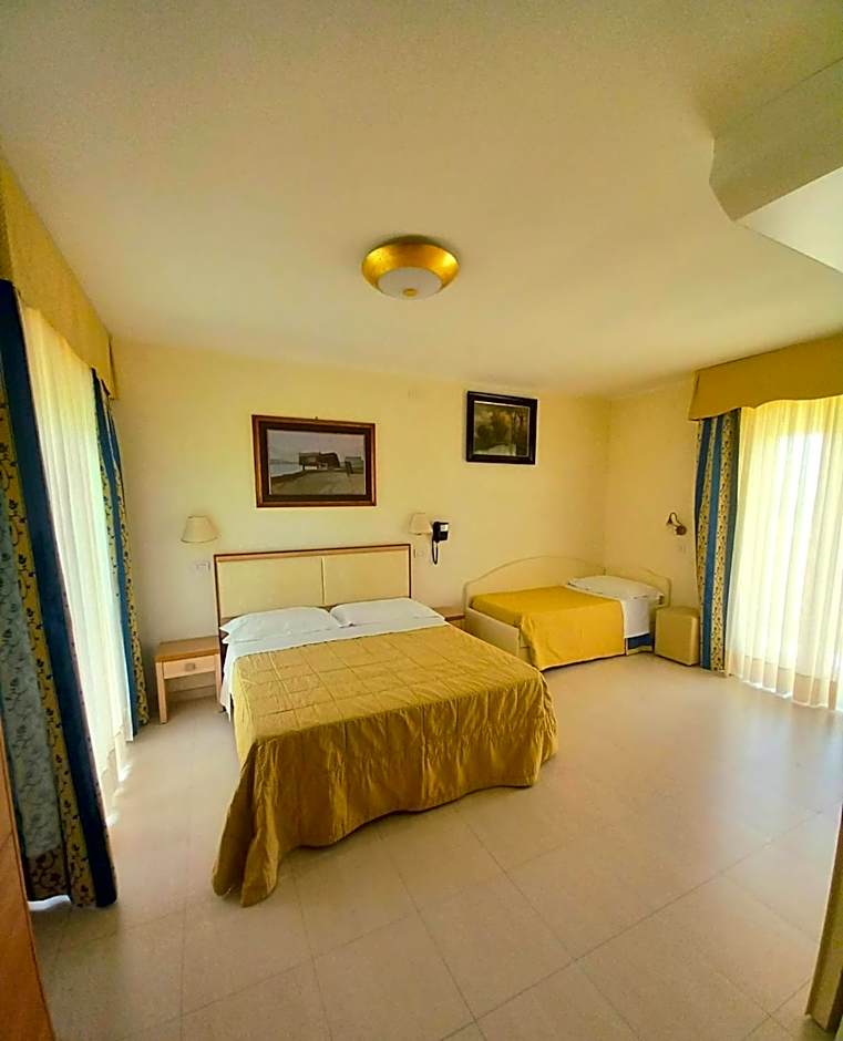 Hotel Ariella