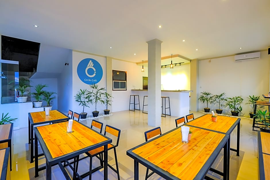 1793 Kuta Circle Homestay