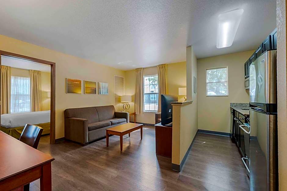 Extended Stay America Suites - Chicago - Elgin - West Dundee
