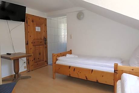 Twin Room with Shared Toilet