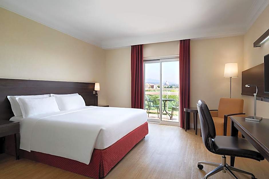 Courtyard by Marriott Rome Central Park