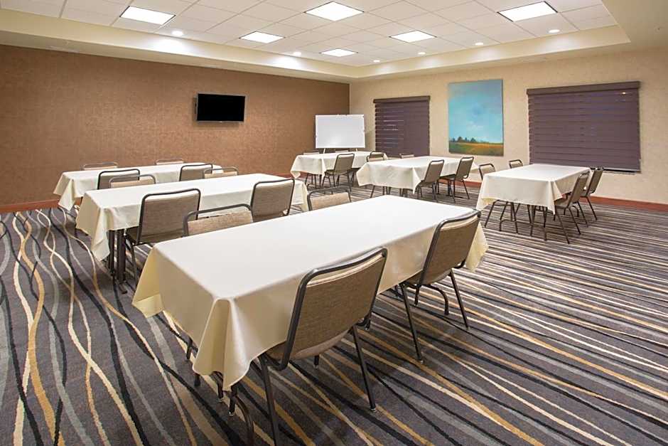 Holiday Inn Express Hotel & Suites Glendive By IHG
