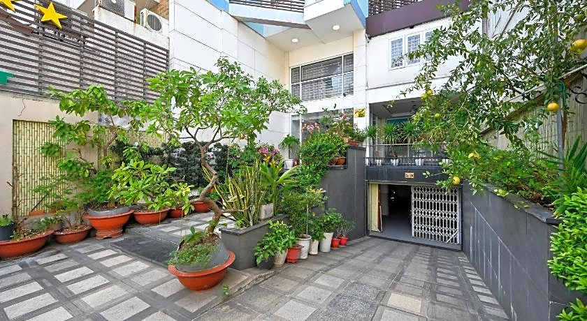 Quang Hoa Airport Hotel