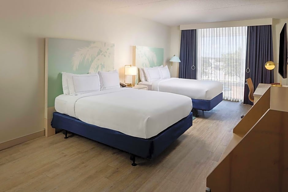 Hotel Dello Fort Lauderdale Airport, Tapestry Collection by Hilton